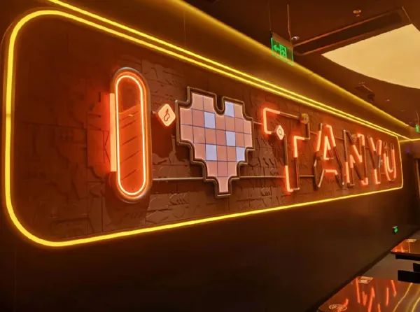 What Are Some Creative and Effective Business Sign Ideas for 2025?