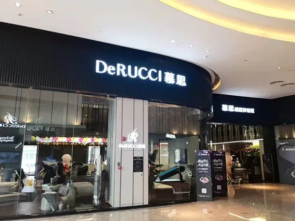 DeRUCCI